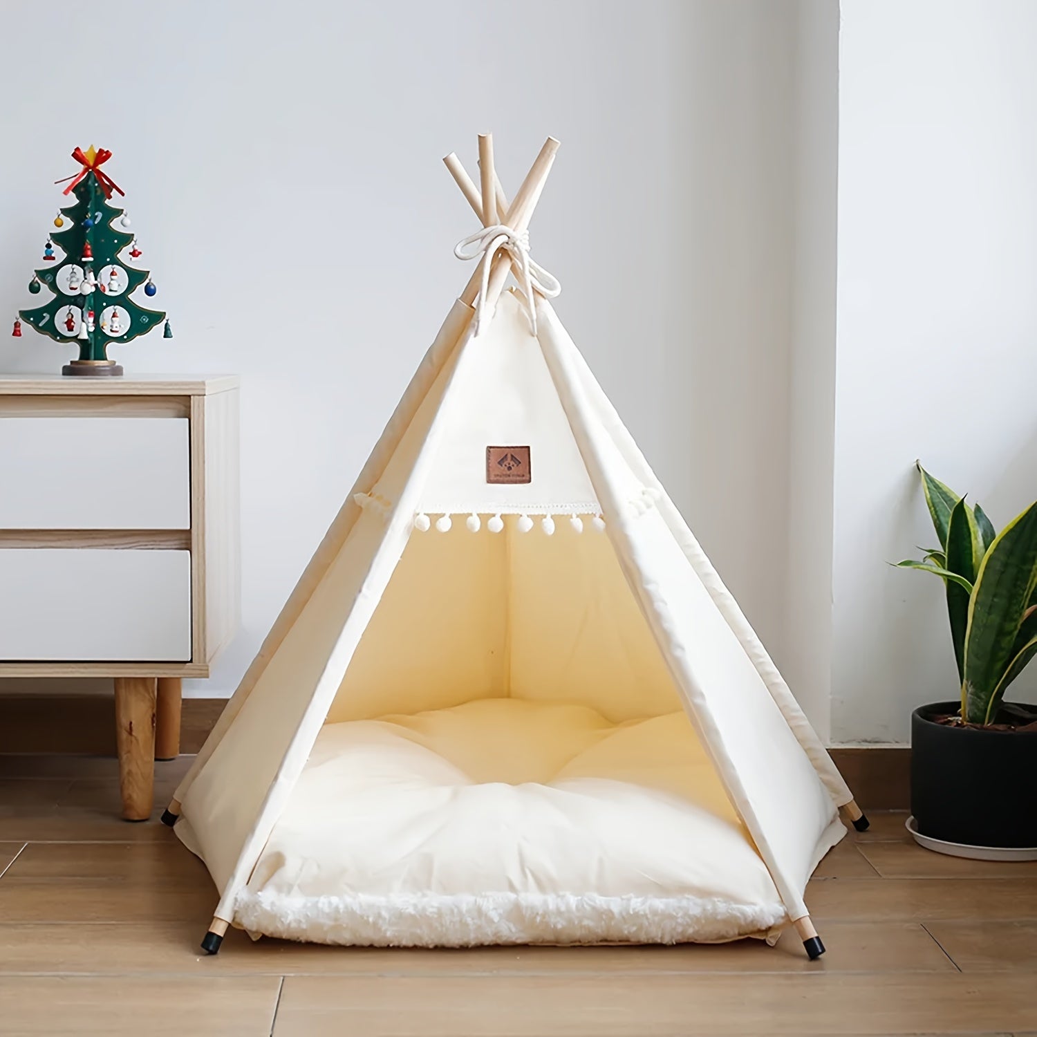 Tienda tipi para gatos beige con cojín lavable y acogedor para un sueño profundo