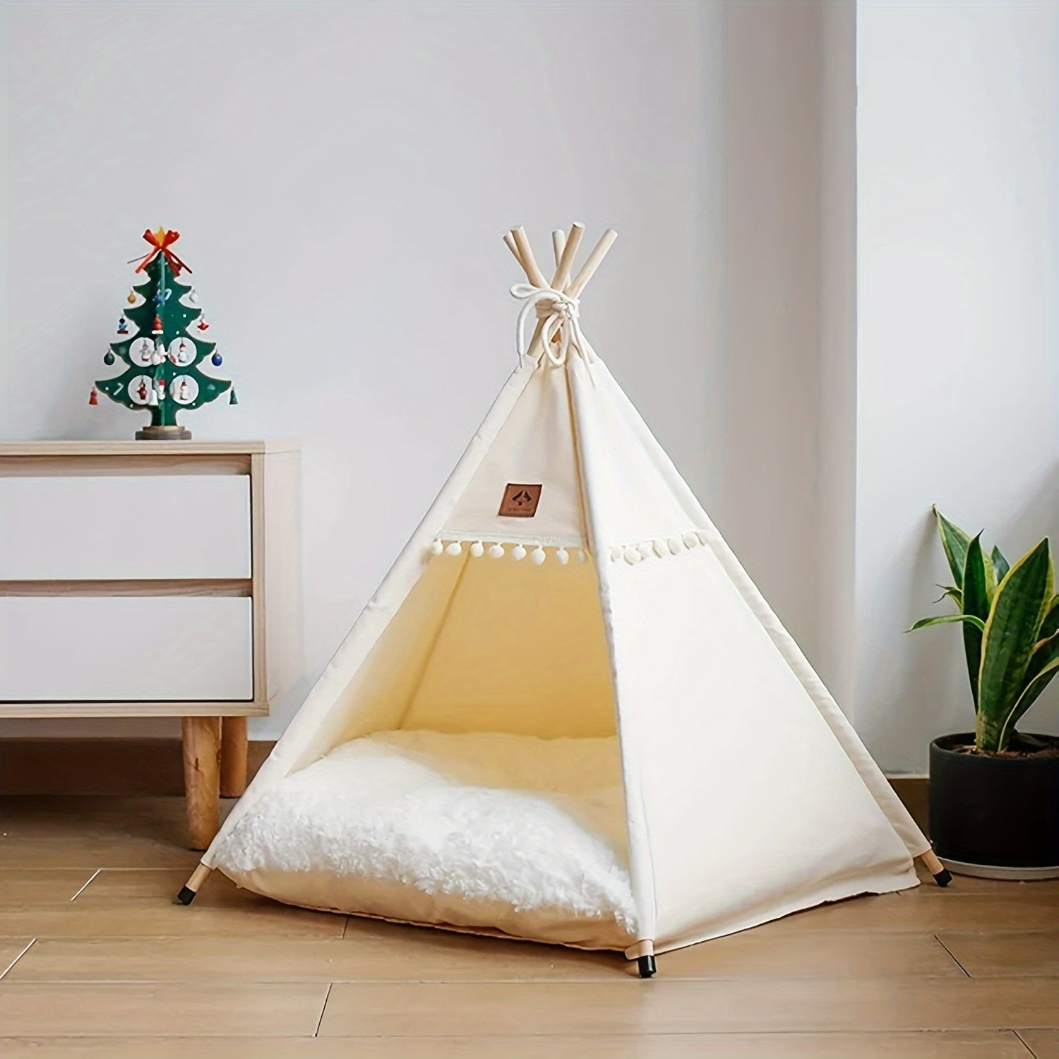 Tienda tipi para gatos beige con cojín lavable y acogedor para un sueño profundo