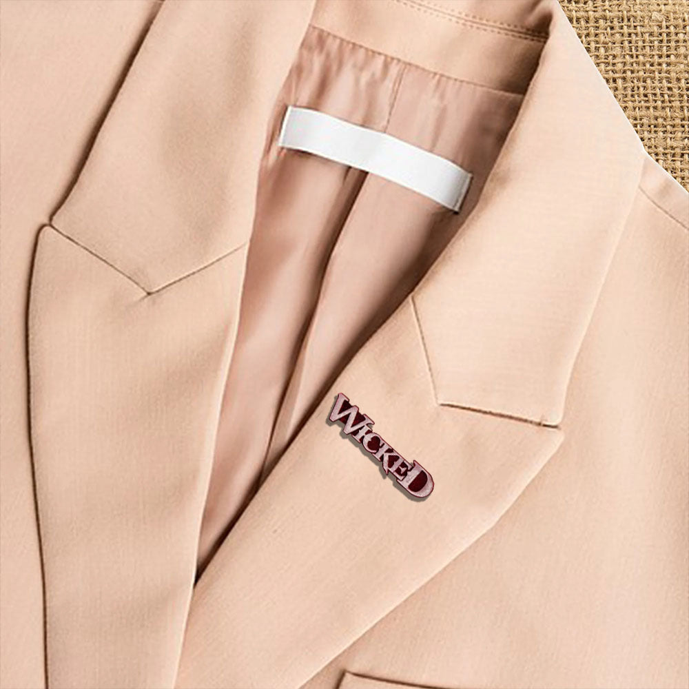 Индивидуальная акриловая брошка-табличка с именем для курток, подарок для близких по особым случаям