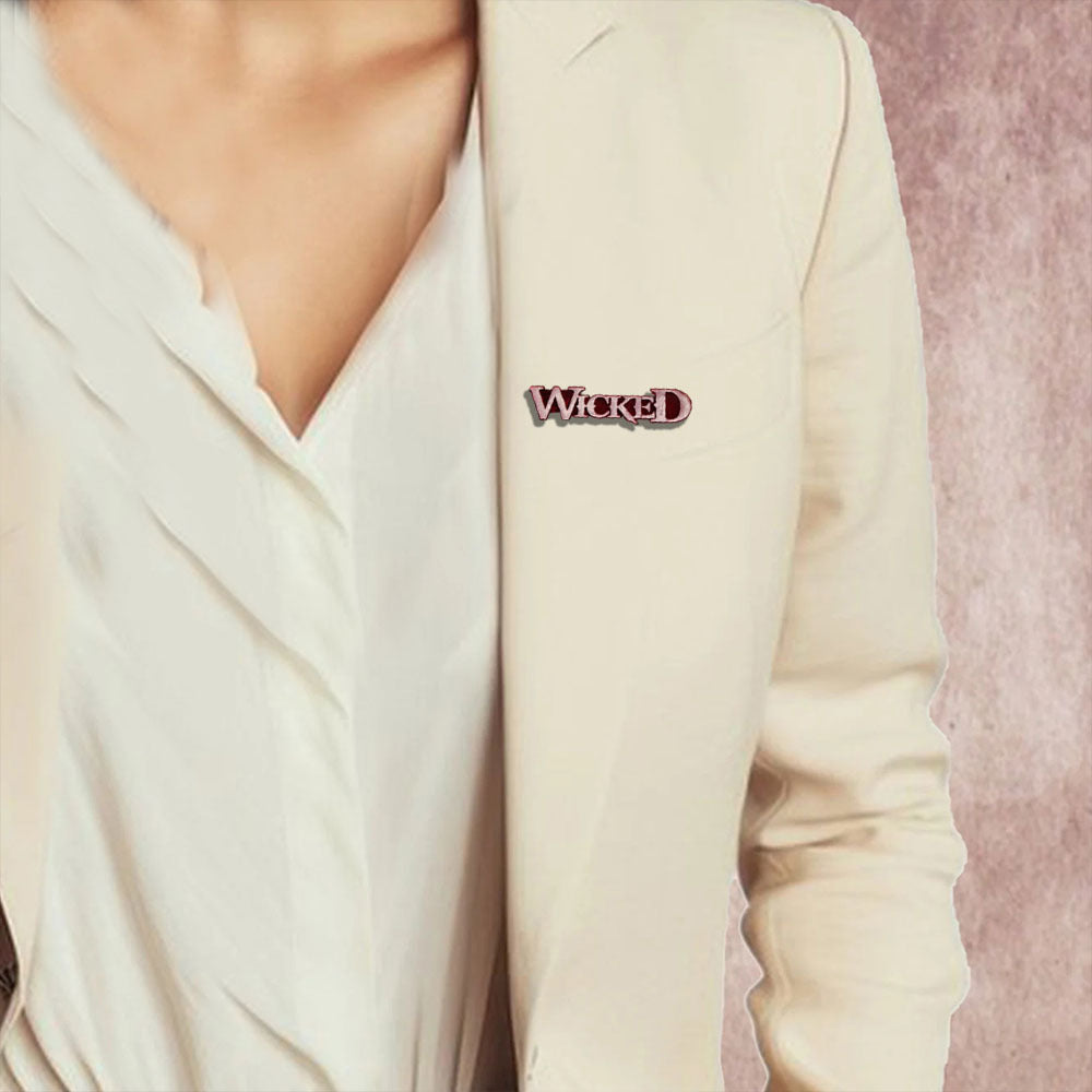 Индивидуальная акриловая брошка-табличка с именем для курток, подарок для близких по особым случаям