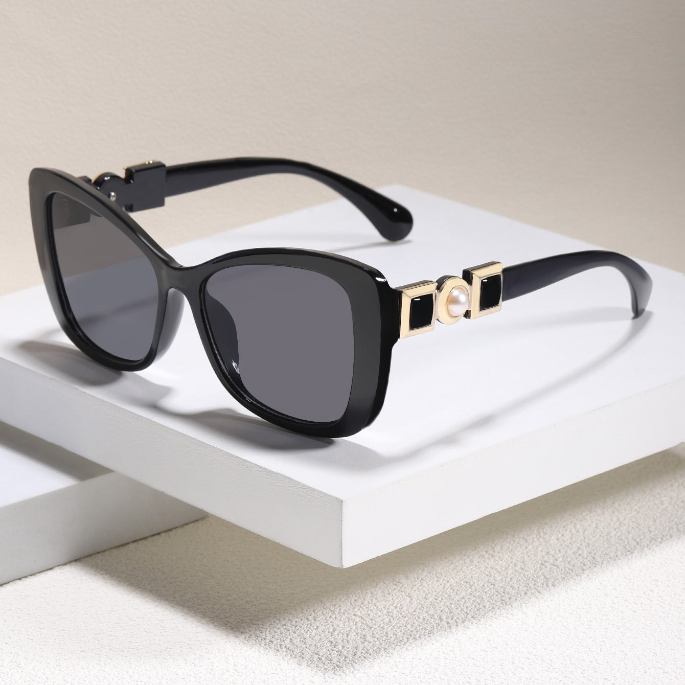 Faux Pearl Cat Eye Glasses Anti-Reflective Stylish Sporty Eyewear for Beach Hiking