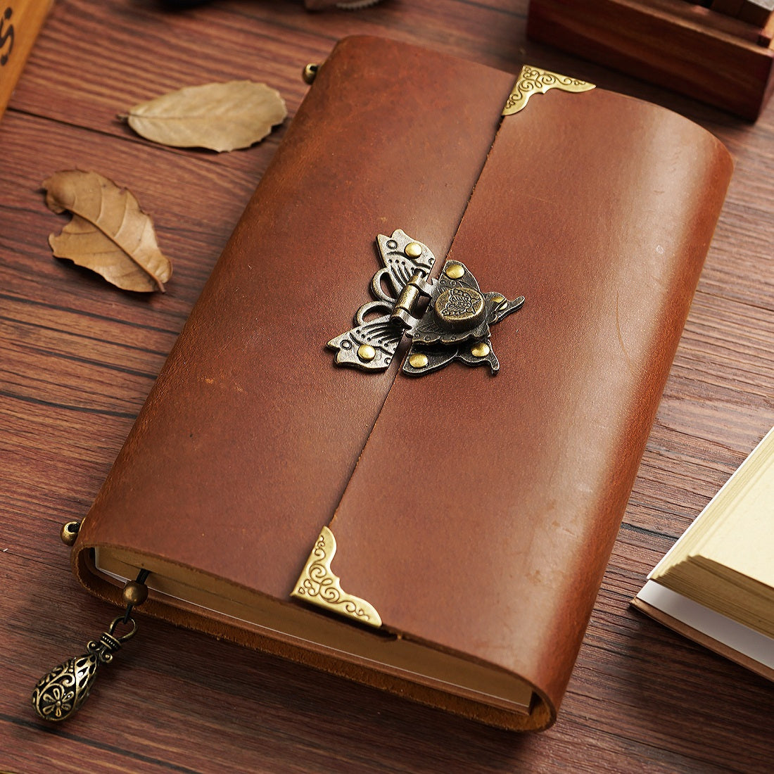 Cowhide Retro Notebook 200 Pages Faux Leather Sketching Writing School Supplies