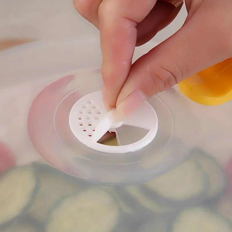 Qayta ishlatiladigan shaffof mikroto‘lqinli ovqat qoplami, mustahkam ABS materialdan tayyorlangan, issiqlikka chidamli va yopiq qopqog‘i bilan tomchilishni va yog‘ oqishini oldini oladi. Ovqat bilan xavfsiz va taomlarni issiq saqlash uchun mukammal.