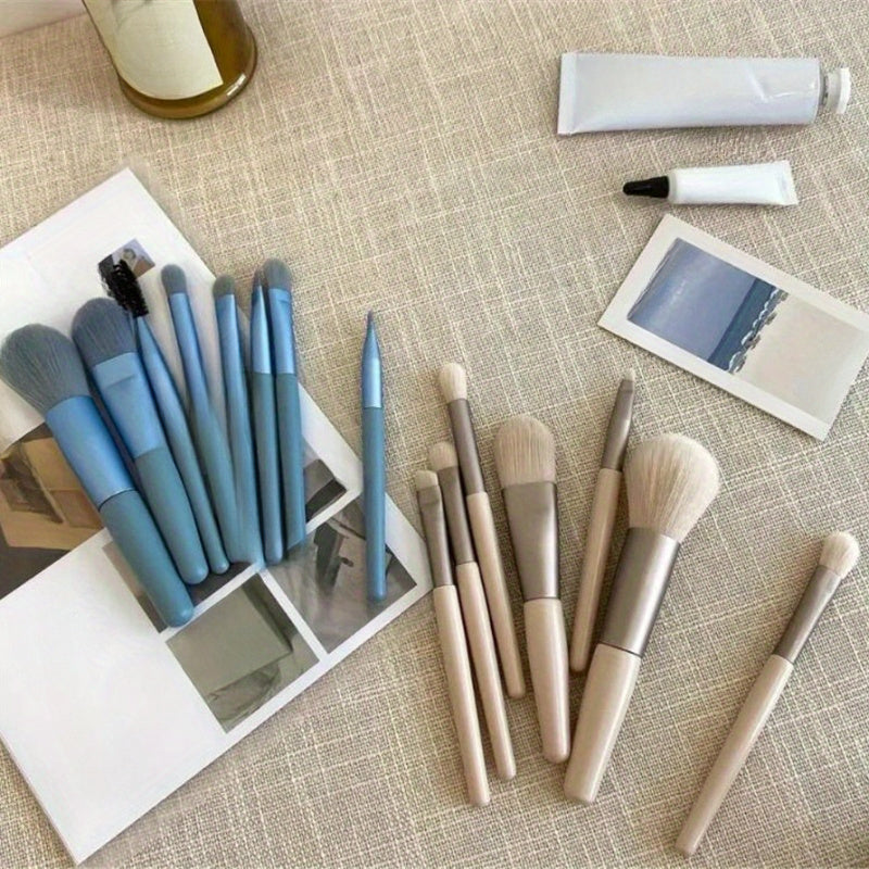 8-Piece Makeup Brush Set with Viscose Brush Heads and Plastic Handles