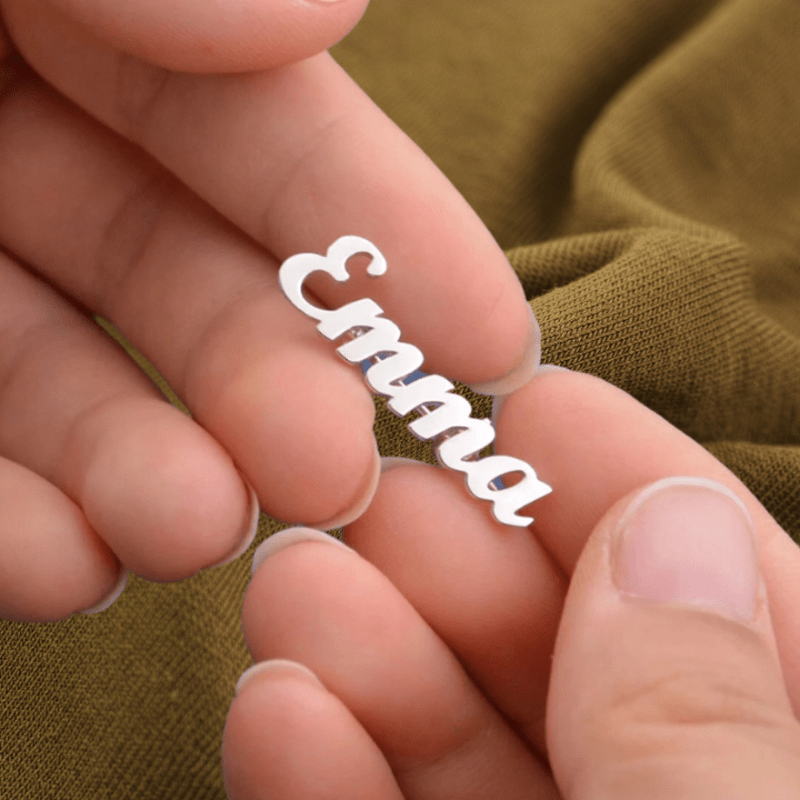 Индивидуальный брошка с именем из нержавеющей стали для женщин и мужчин, подарок маме, подруге или невесте