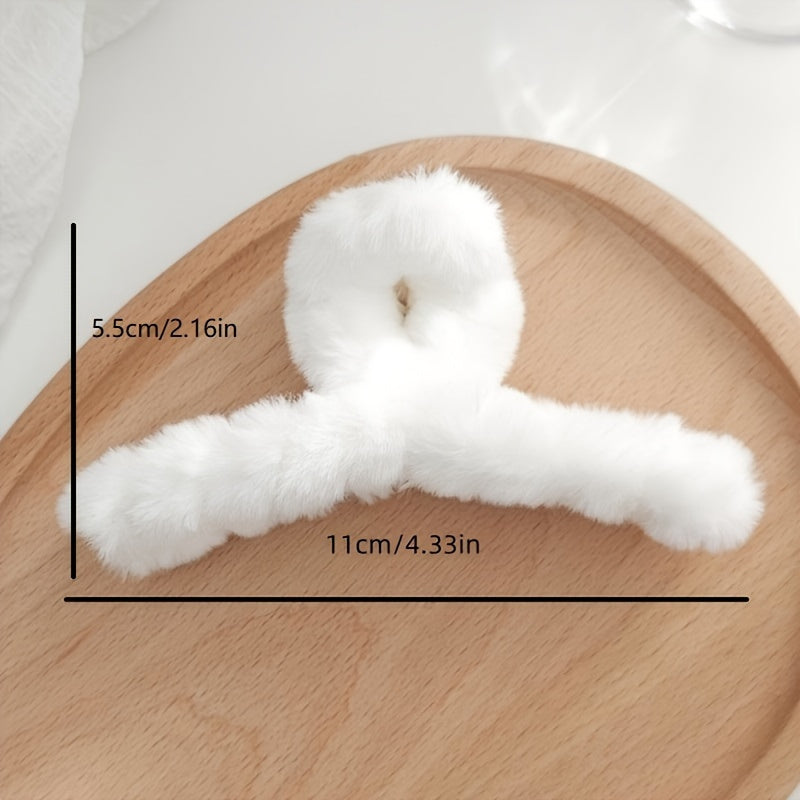 Women’s Hair Accessories Set with Claw Clips Side Clips Rings and Hoops in Minimalist Style