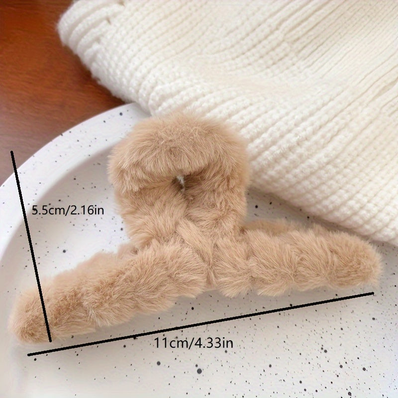 Women’s Hair Accessories Set with Claw Clips Side Clips Rings and Hoops in Minimalist Style