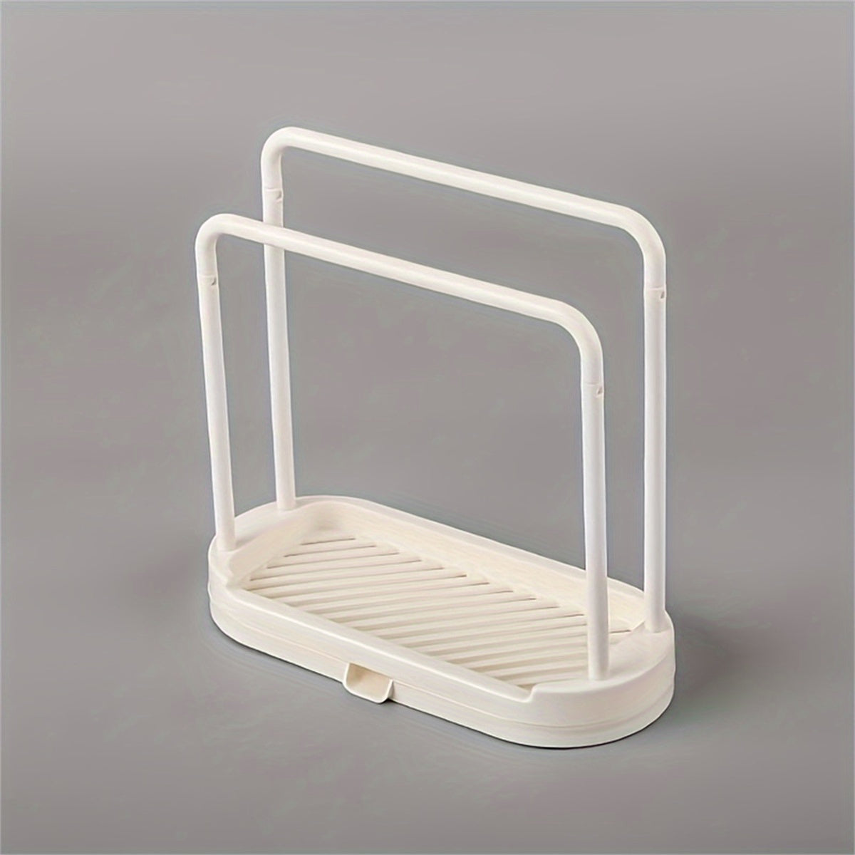 Joyni tejovchi oshxona tashkilotchisi, tez quriydigan gubka va mato ushlagichi, mustahkam plastikdan tayyorlangan. Ish stollarini tartibli va toza saqlash uchun mukammal. Funktsionallik uchun amaliy dizaynni o'z ichiga oladi.