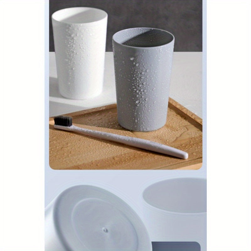 Juego de 4 vasos de plástico transparente para enjuague bucal con acabado mate y soporte para cepillo de dientes