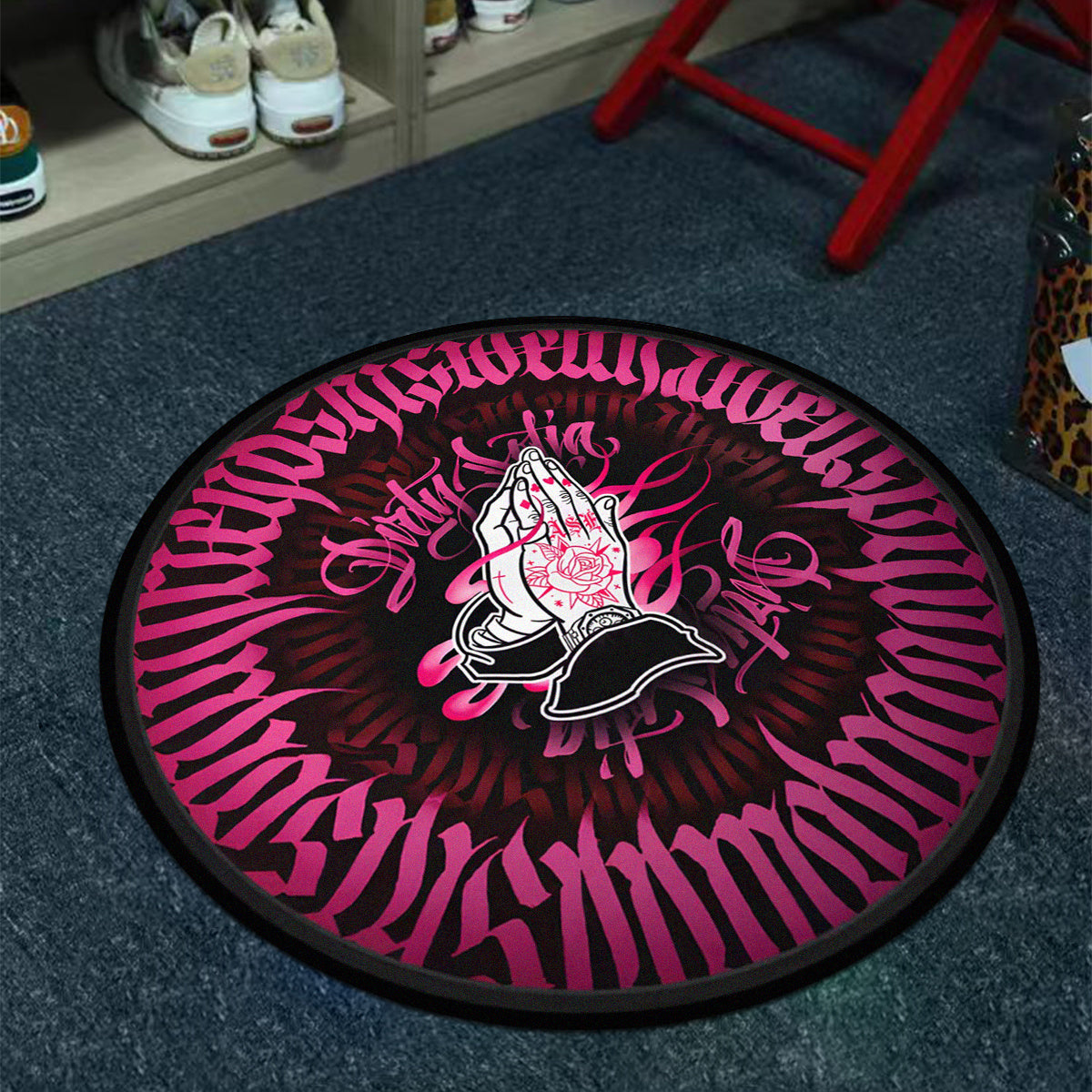 Pink Velvet Round Floor Mat with Praying Hands Design, Non-Slip, 6mm Thick