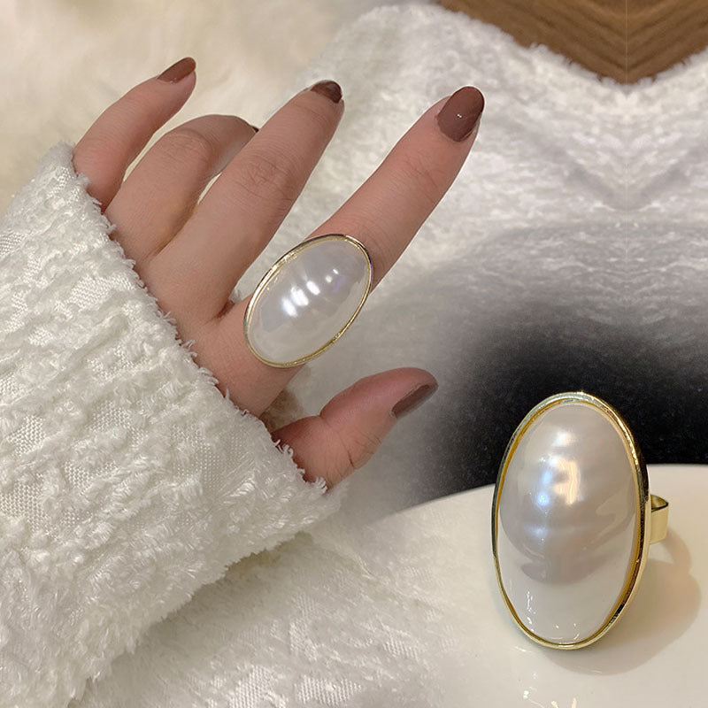 Zamonaviy Geometrik Usulda Stylish Faux Pearl Ring - Moslashuvchan O'lchov, Maxsus Tadbirlar Uchun Ideal, Ellips Shakli, Ochiq Shank, Trendy Aksessuar, Model J213
