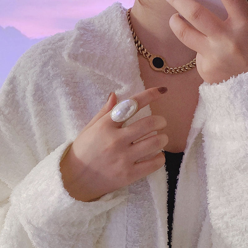 Zamonaviy Geometrik Usulda Stylish Faux Pearl Ring - Moslashuvchan O'lchov, Maxsus Tadbirlar Uchun Ideal, Ellips Shakli, Ochiq Shank, Trendy Aksessuar, Model J213