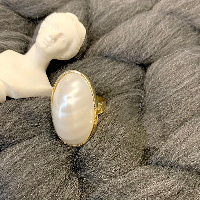 Zamonaviy Geometrik Usulda Stylish Faux Pearl Ring - Moslashuvchan O'lchov, Maxsus Tadbirlar Uchun Ideal, Ellips Shakli, Ochiq Shank, Trendy Aksessuar, Model J213