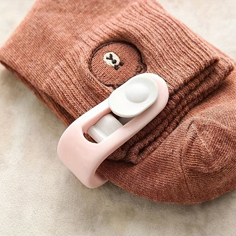 Set of 10 Non-Slip Duvet Clips Bed Sheet and Blanket Holders Easy to Use