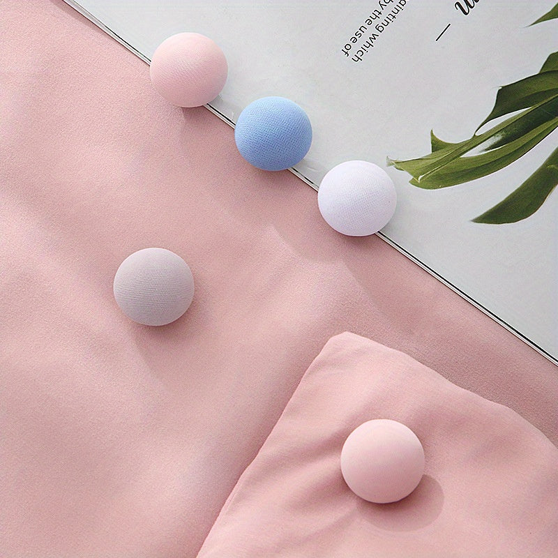 Set of 10 Mushroom-Shaped Bedding Fasteners with Non-Slip Grip for Duvet and Sheet Securing