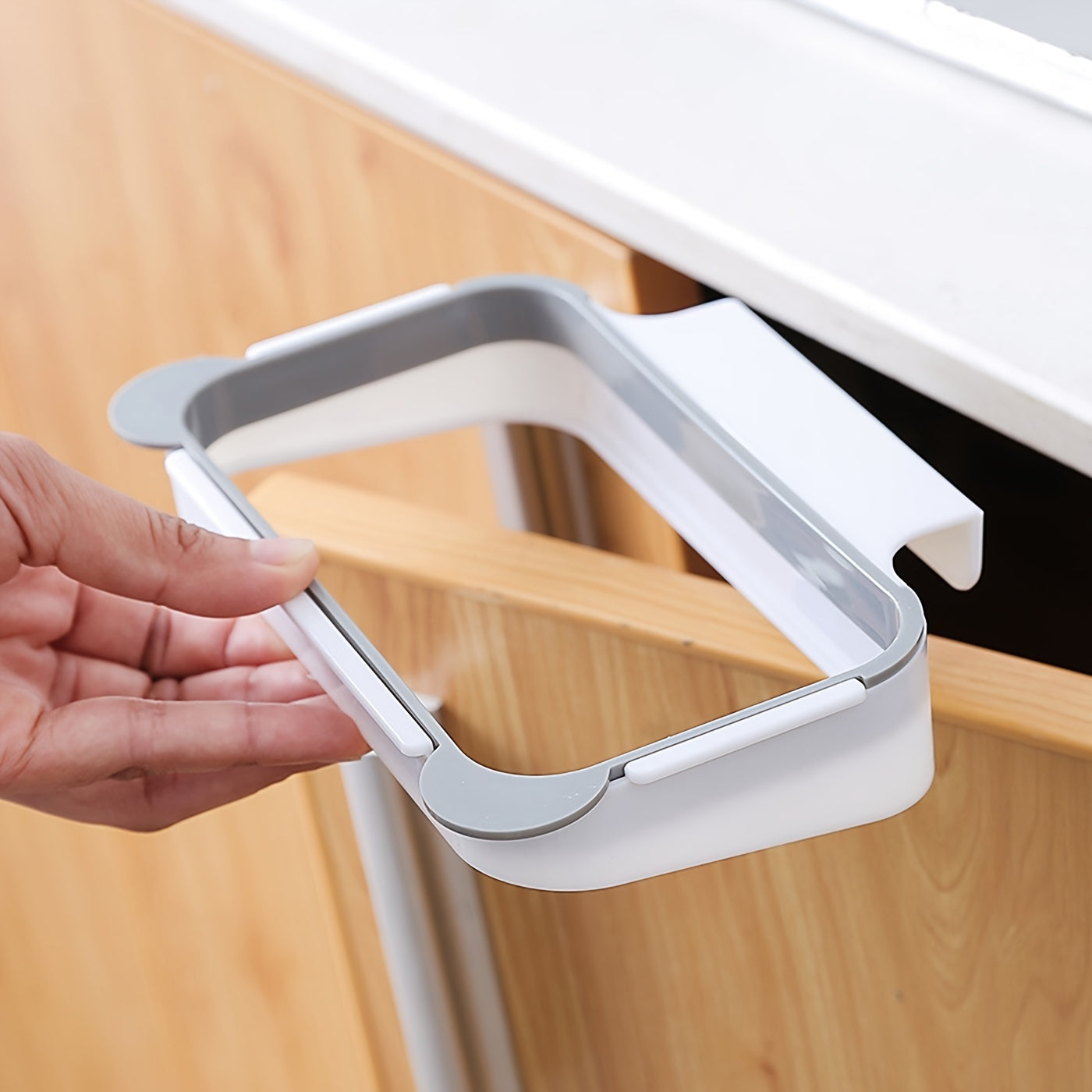 Zamonaviy Plastik Axlat Qoplari Uskunasi: Axlat Qoplarini Shkaf Eshiklarida Tashkil Qiling - Joyni Tejaydigan Dizayn, 18.29sm x 11.94sm - Oshxona va Hammom uchun Mukammal, Kichik Joylar uchun Qisqa Axlat Qutisi