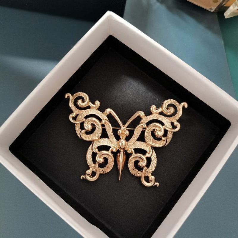 Antique Finish Butterfly Brooch Pin Vintage Style Alloy Jewelry for Corsage and Accessory