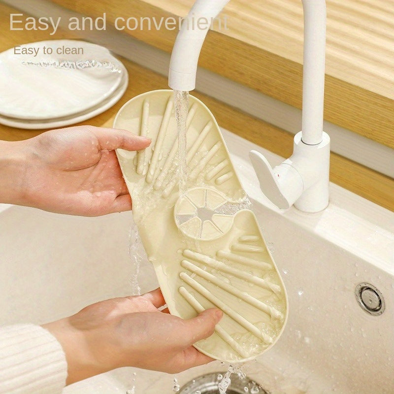 Joyni tejash uchun mo'ljallangan cho'kma tashkilotchisi - Oson tozalanadigan, mustahkam, sirpanmaydigan plastikdan tayyorlangan - Oshxona va hammom ish stoliga ideal - Qisqa dizayn, sozlanadigan bo'linmalar va mustahkam qurilish xususiyatlariga ega.