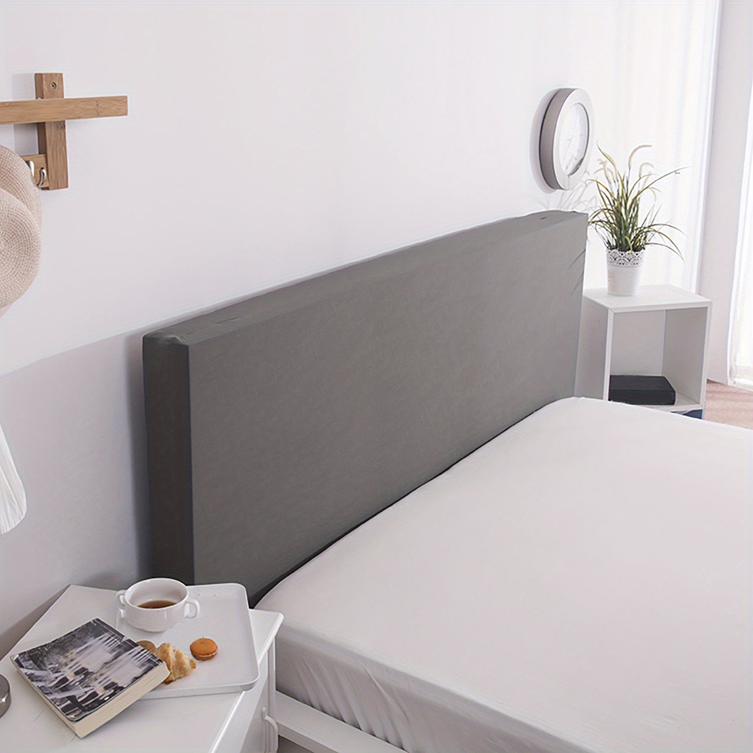 To'siqdan himoyalangan, qulay bosh qopqog'i, yotoqxona bezatishiga mos keladi va o'rnatish va parvarish qilish oson.