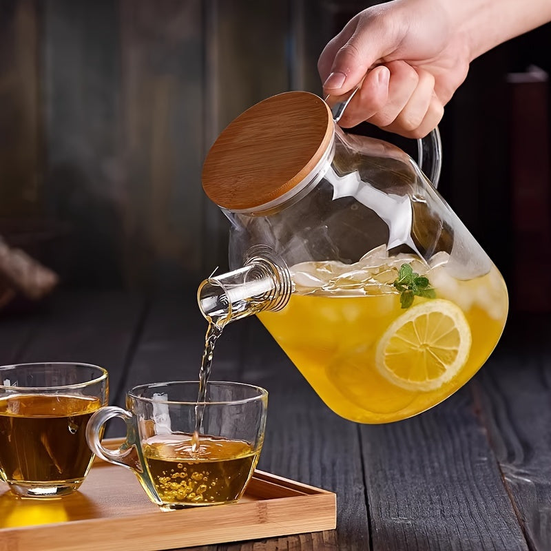 Large Capacity Heat-Resistant Glass Pitcher for Iced Tea and Juices 34oz 61oz