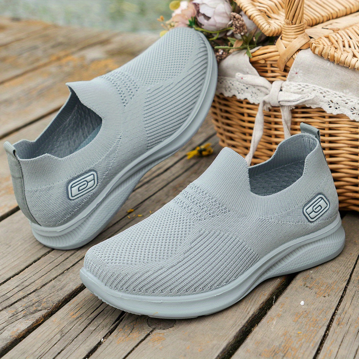 Women's Knitted Breathable Slip-On Sneakers for Walking Running Plus Size
