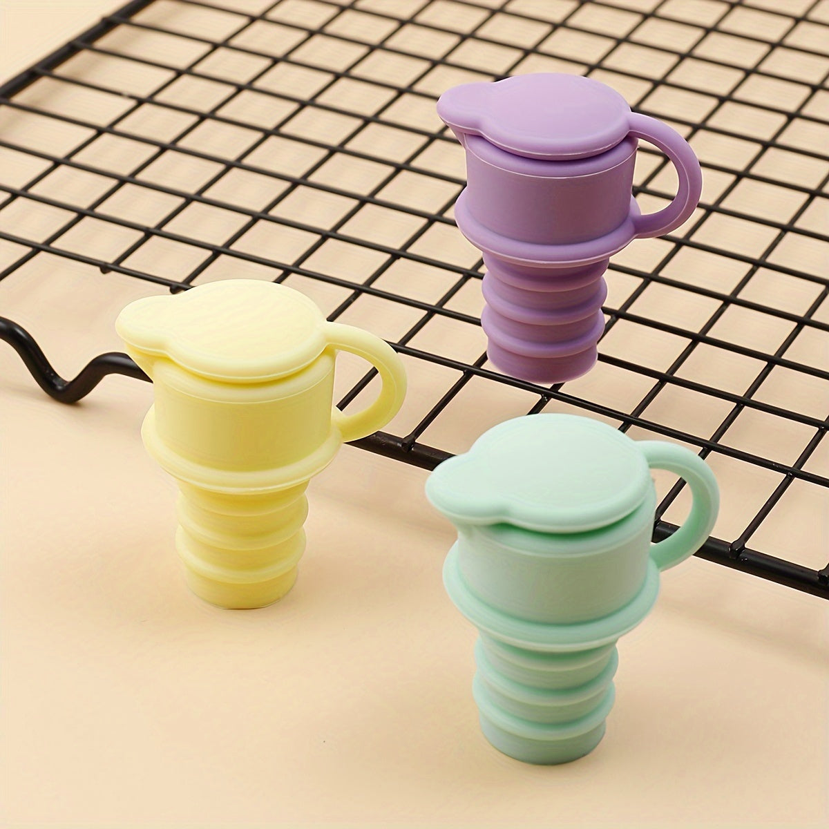 Yellow Silicone Wine Stoppers Set of 3 Leakproof Reusable for Preserving Champagne