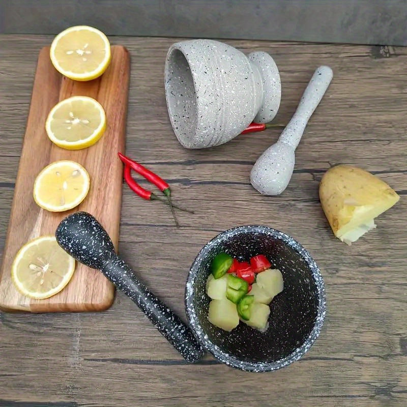 Kitchen Garlic and Spice Grinder, Manual Cereal Food Crusher, Plastic