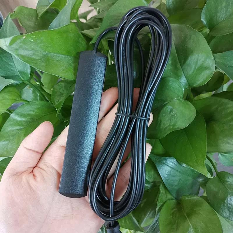 Universal Car Radio FM Signal Booster Antenna 5m Battery-Free Automotive Accessory