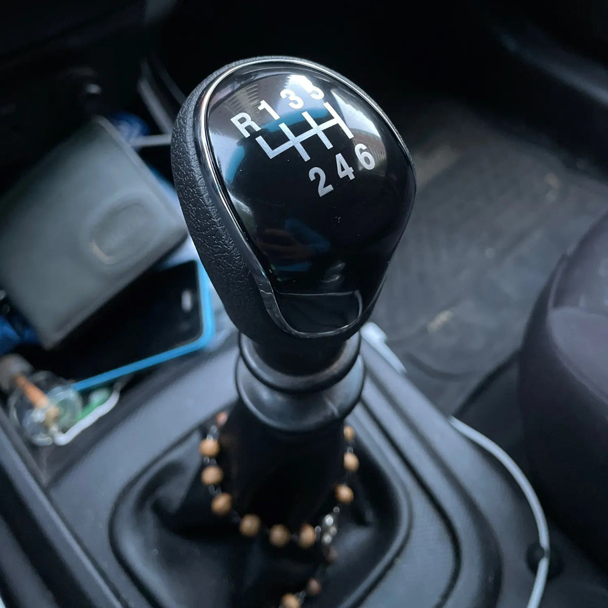 Universal Gear Shift Knob Aluminum Alloy for Cars with M10 Thread