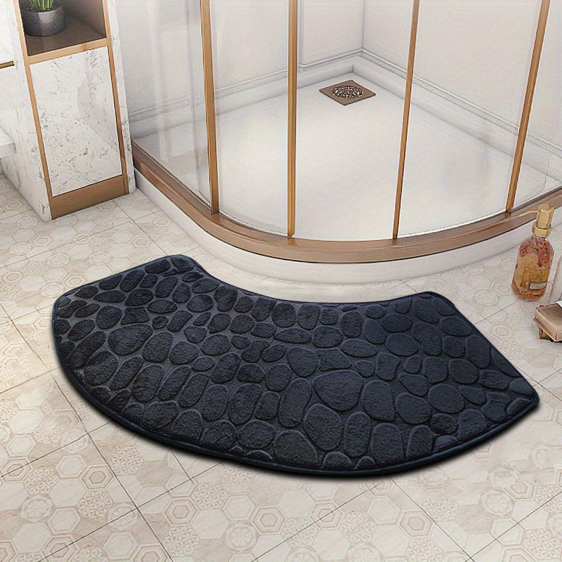 Non-Slip Fan-Shaped Polyester Bath Mat Water Absorbent Dirt Resistant Large Shower Mat