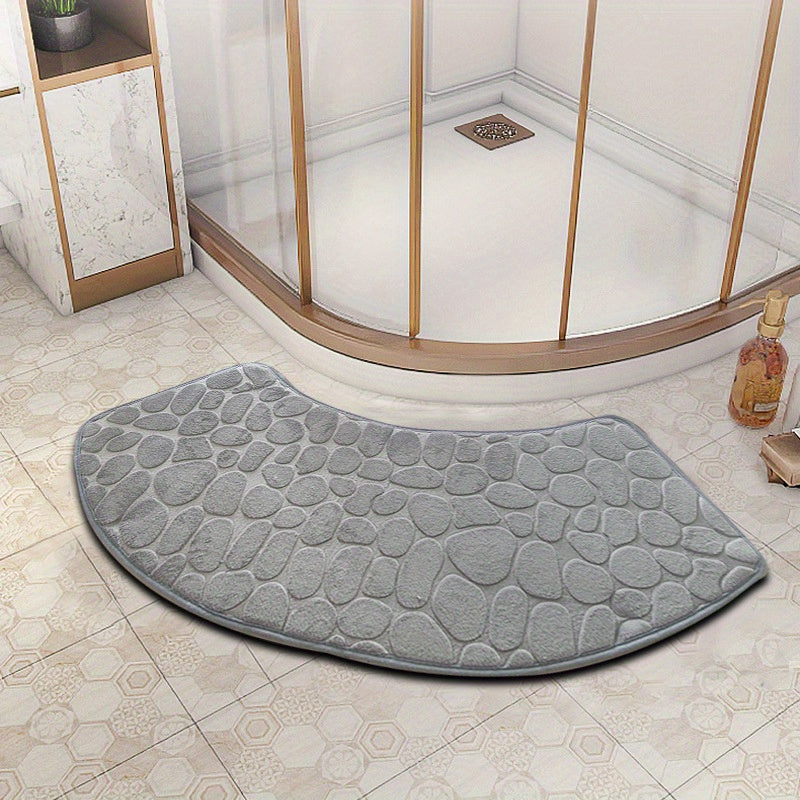 Non-Slip Fan-Shaped Polyester Bath Mat Water Absorbent Dirt Resistant Large Shower Mat