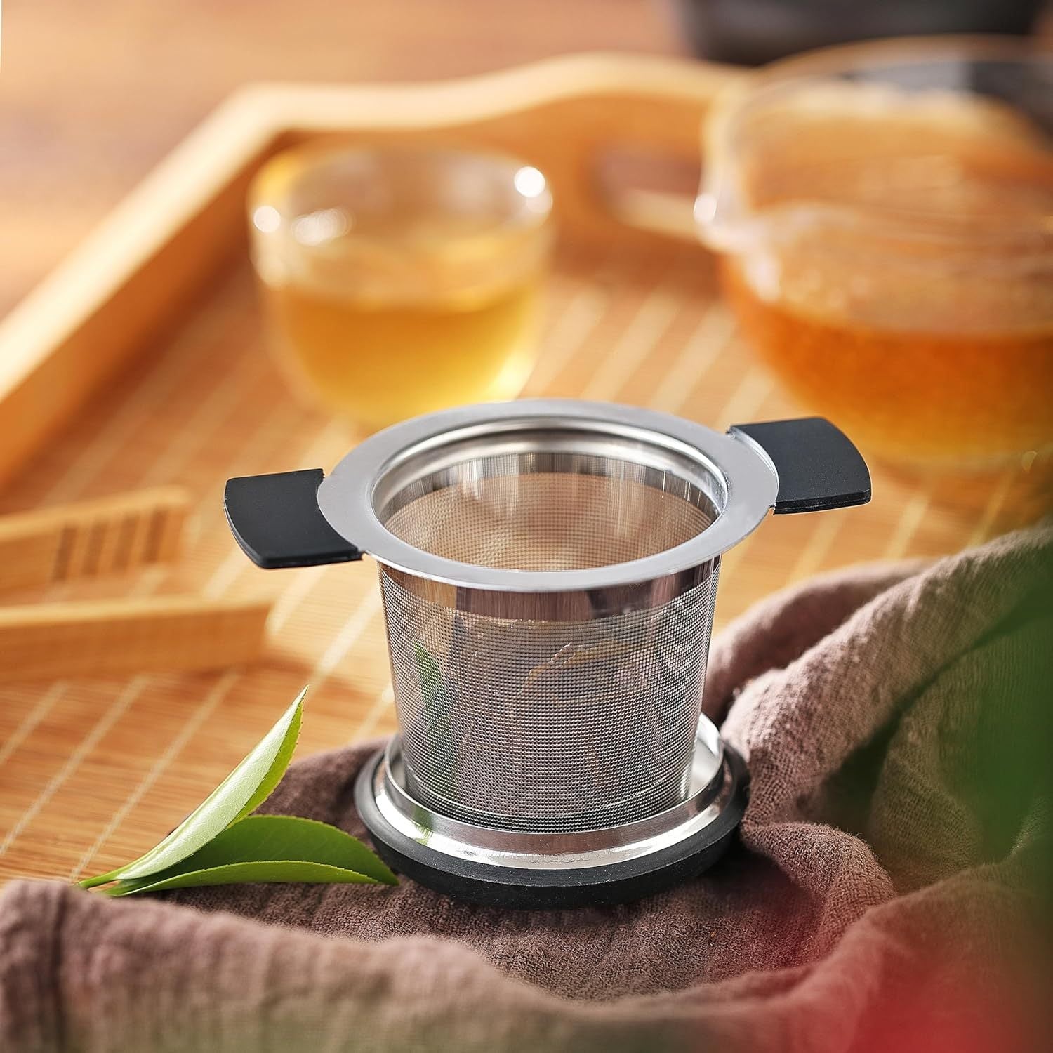 Набор ситечек для чая из нержавеющей стали с силиконовой ручкой - включает в себя 1 ситечко с очень мелкой сеткой для заваривания листового чая, можно мыть в посудомоечной машине и легко вешать на кружки