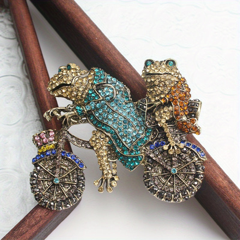 Vintage Style Rhinestone Frog Brooch Pin Animal Design Jewelry