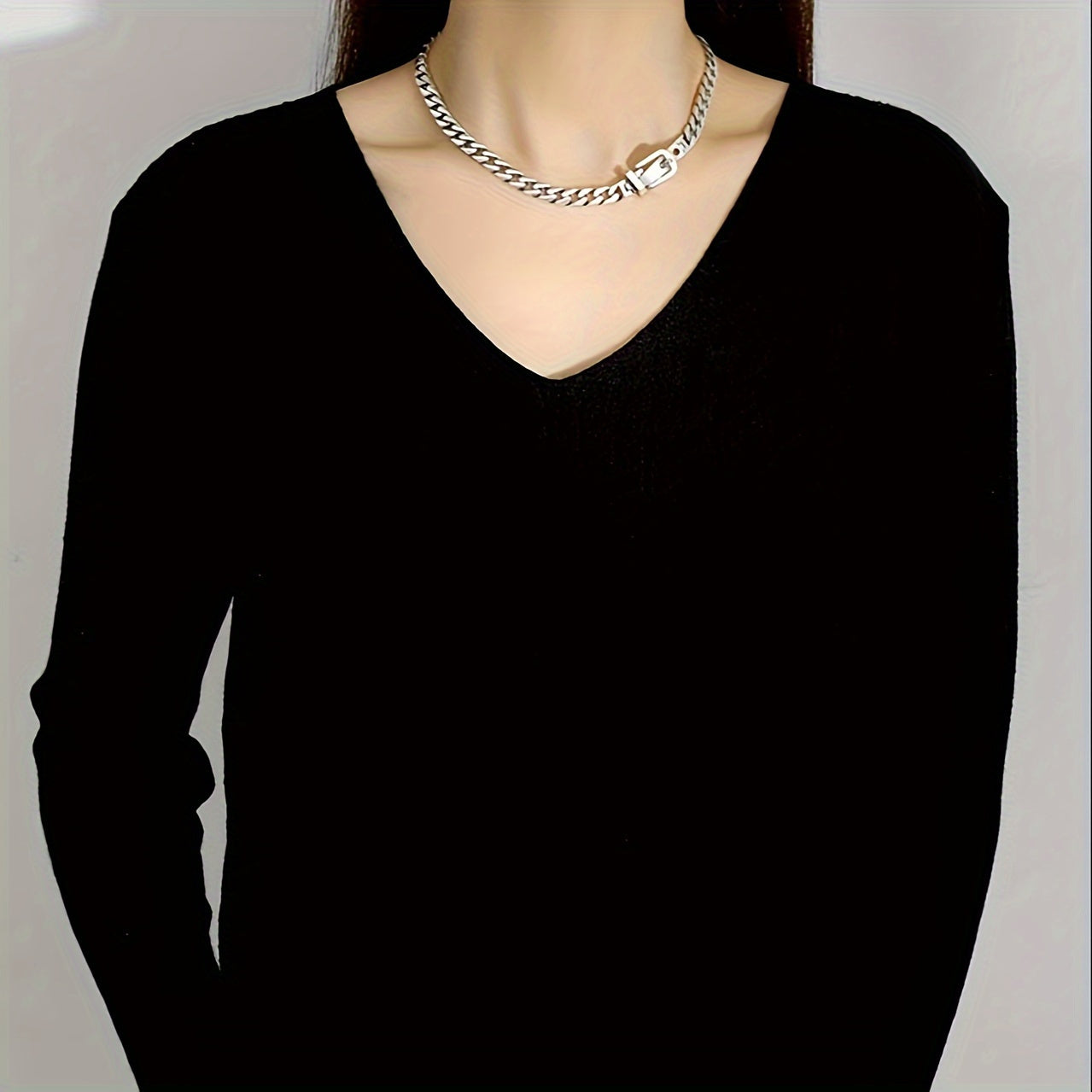 Vintage Style Sterling Silver Belt Buckle Collarbone Chain Necklace for Casual Wear