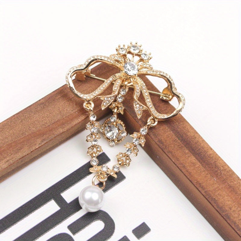 Vintage Floral Rhinestone Brooch for Women Elegant Botanical Jewelry
