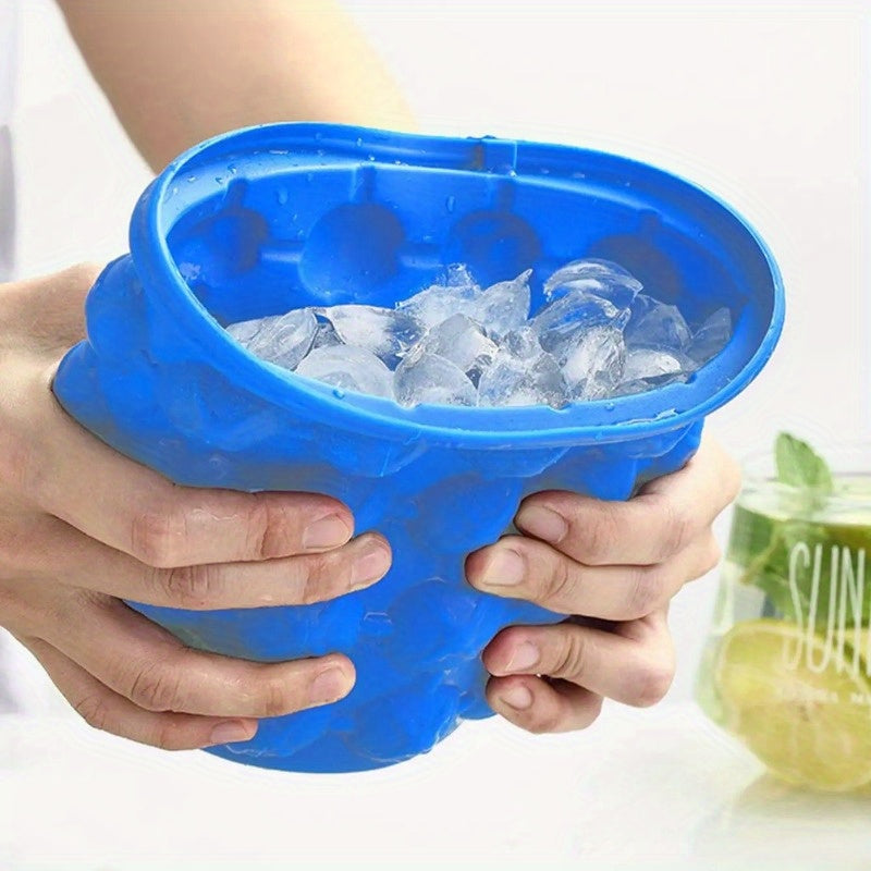 Space-Efficient Ice Cube Maker and Cooler for Summer Drinks