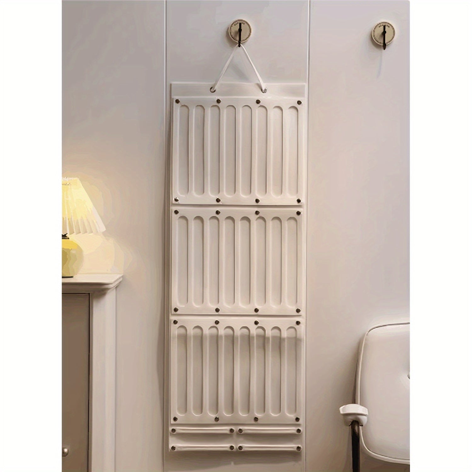 Bolalar qizlar uchun soch aksessuarlarini tashkil etuvchi, 27 ta bo‘shliq bilan mato saqlash qutisi