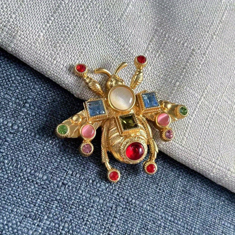 Animal-Shaped Rhinestone Brooch Pin Crystal-Encrusted Insect Jewelry for Men and Women