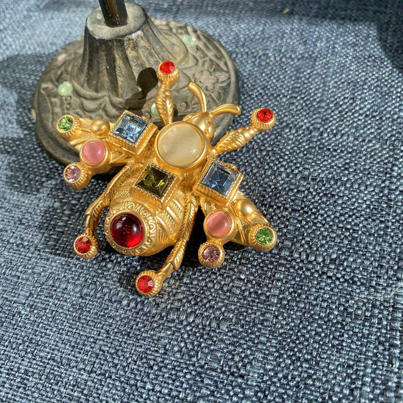 Animal-Shaped Rhinestone Brooch Pin Crystal-Encrusted Insect Jewelry for Men and Women