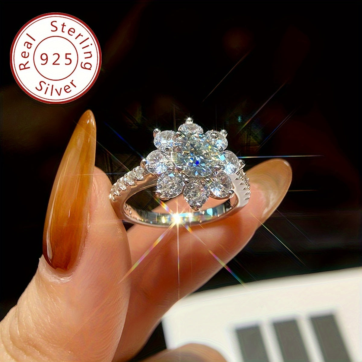 Ayollar uchun hashamatli abadiy yubiley zargarlik sovg'asi: 925 sterling kumushdan tayyorlangan, nafis 1CT moissanite klaster to'y uzuk, gippoallergen porloq va'da uzuki