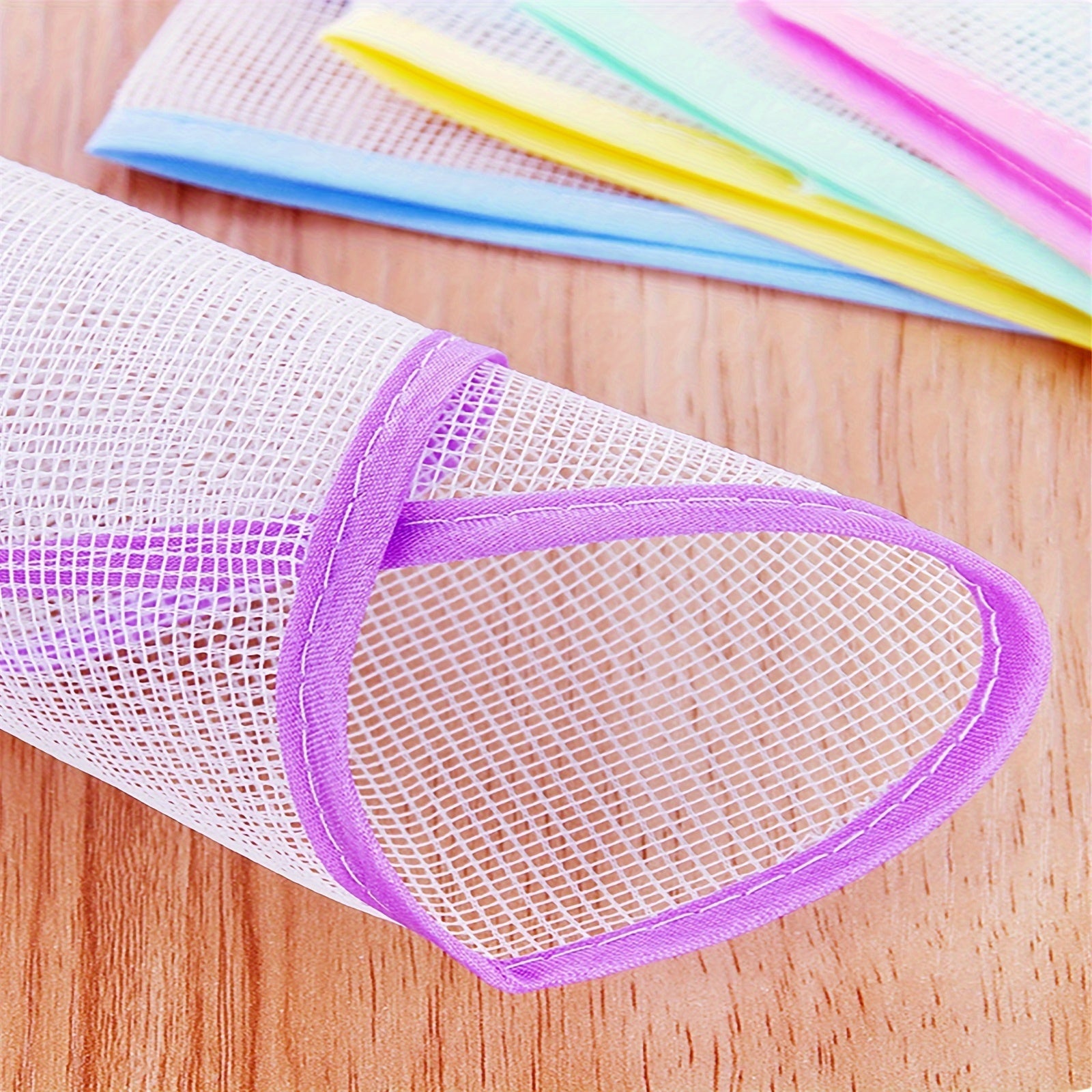 Set of 4 Heat-Resistant Ironing Mat Pads for Delicate Fabrics, Travel and Home