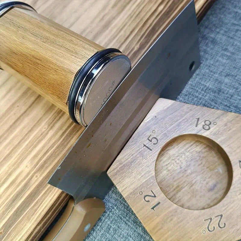 Пятиугольный магнитный держатель для ножей с нескользящей основой и несколькими углами заточки