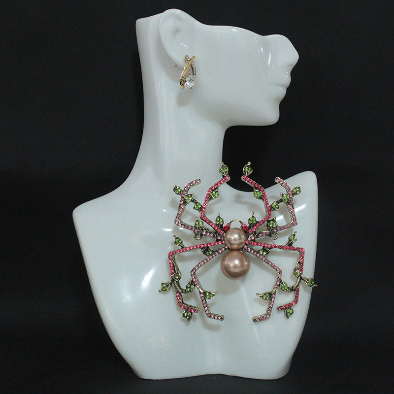 Vintage-Inspired Irregular-Shaped Rhinestone Spider Brooch with Pearl Center