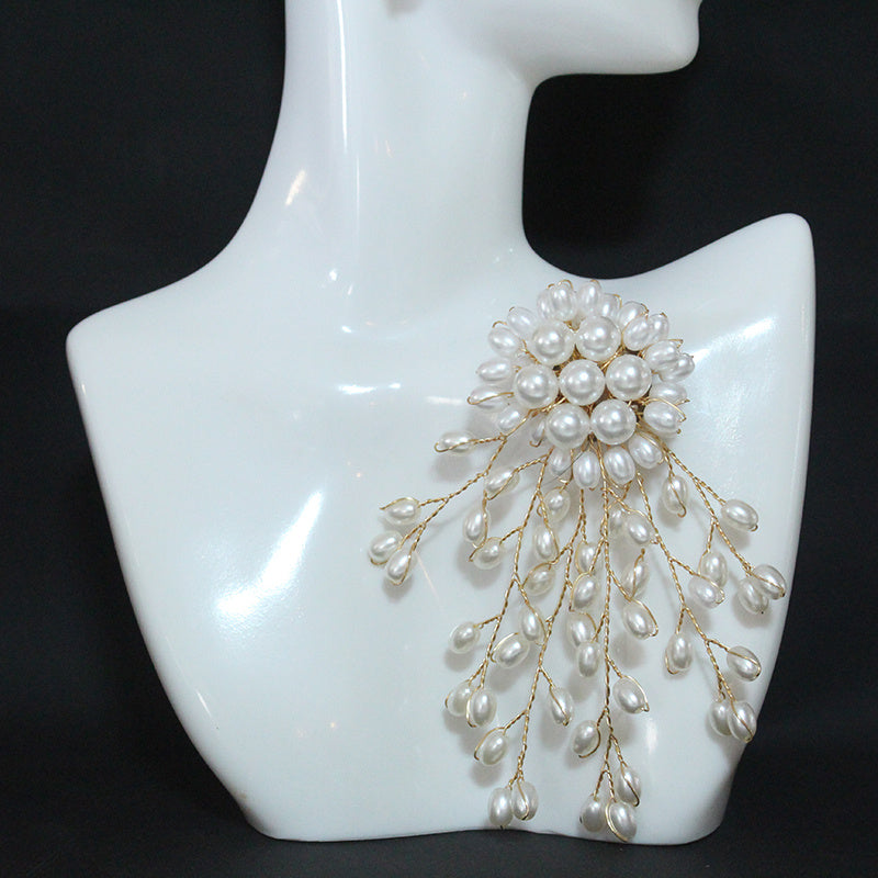 Faux Pearl Flower Brooch Pin for Women Elegant Jewelry Accessory