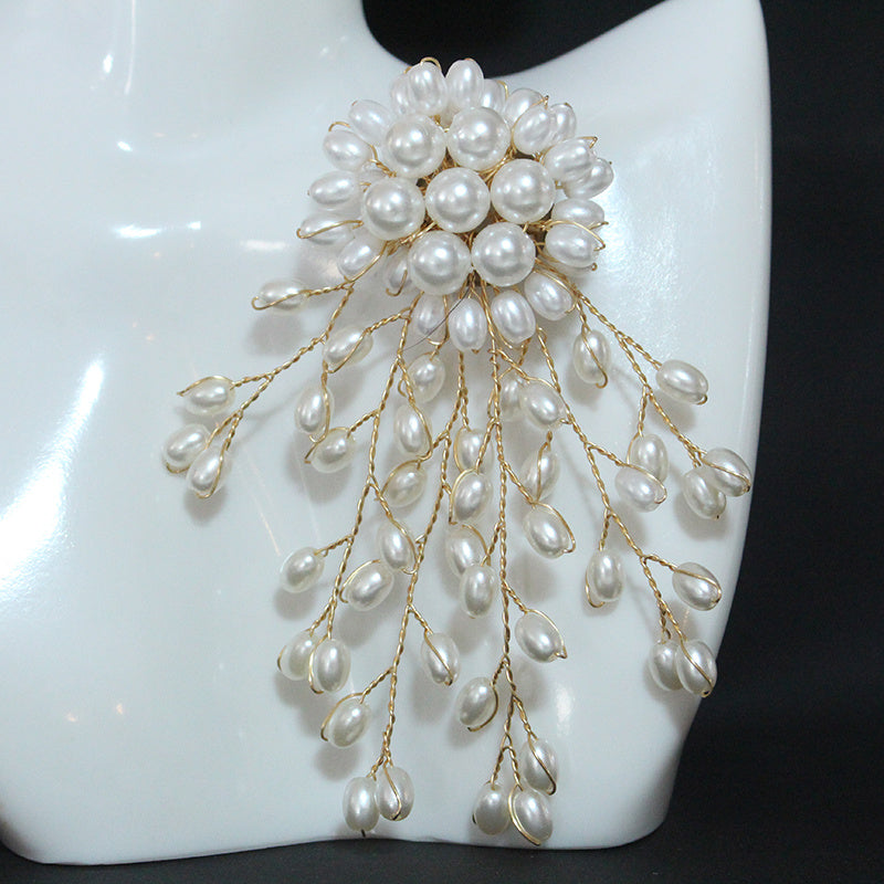 Faux Pearl Flower Brooch Pin for Women Elegant Jewelry Accessory