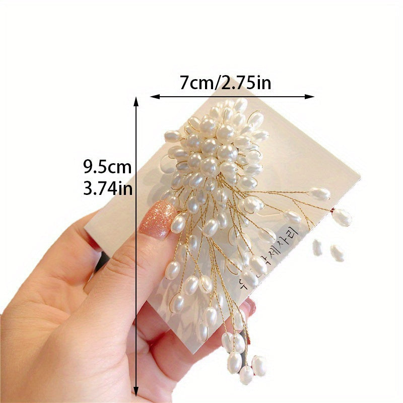 Faux Pearl Flower Brooch Pin for Women Elegant Jewelry Accessory