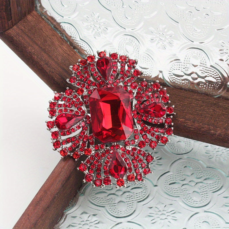 Vintage-Inspired Rhinestone Brooch for Women Elegant Jewelry Accessory