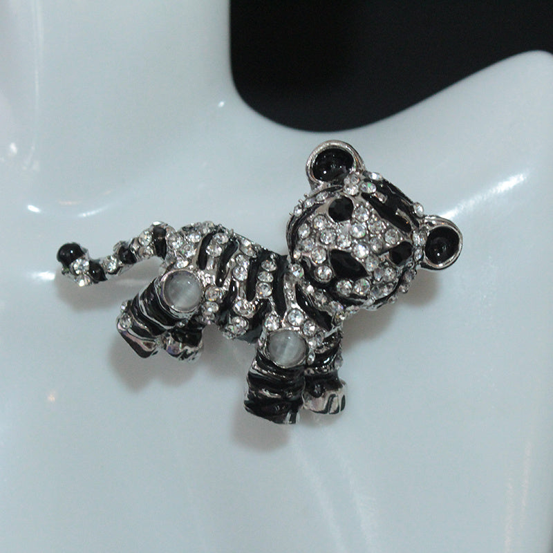 Ayollar uchun sharf, kurtka, kuz va qish uchun rhinestones kristalli alyuminiy pin bilan bo'rdoq brosh