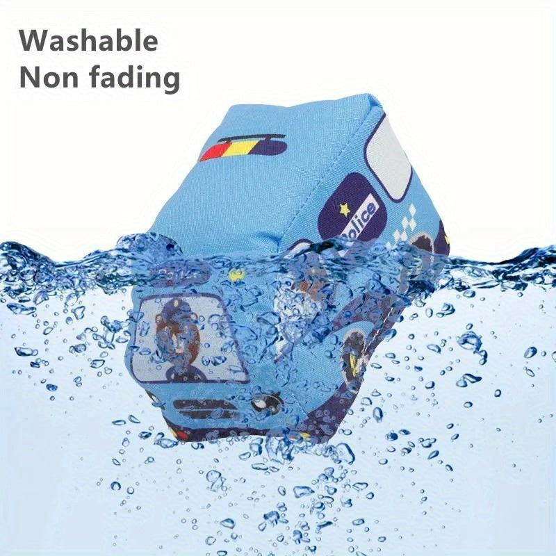 Interaktiv ta'lim o'yinchoqlari to'plami polyester matodan tayyorlangan itarish va harakatlantirish transport vositalari va hayvonlarni, o'yin maydoni va olib yurish sumkasi bilan birga o'z ichiga oladi.