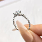 Engagement va sovg‘a uchun 2 karat Moissanit toshli Sterling Silver Honeycomb uzuk